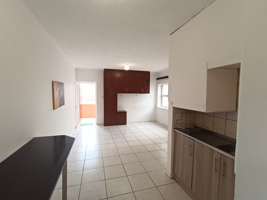 1 Bedroom Property for Sale in Quigney Eastern Cape